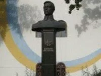 Памятник Петлюре – это декоммунизация по-украински